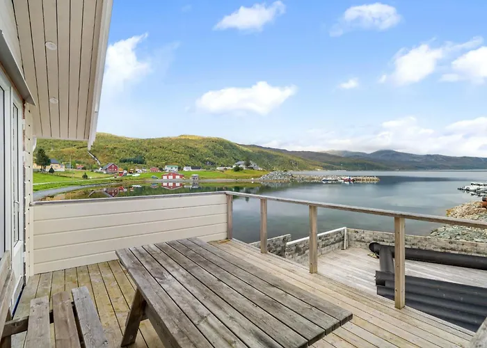 Camp Aurora Tatil Evi Karlsøy