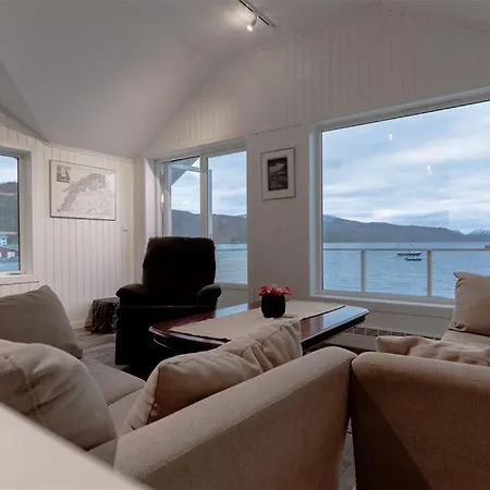Hébergement de vacances Camp Aurora Karlsøy